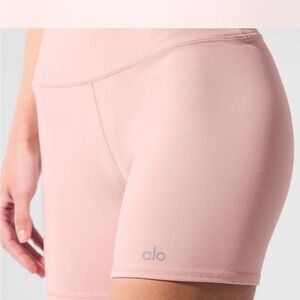ALO Yoga Biker Shorta